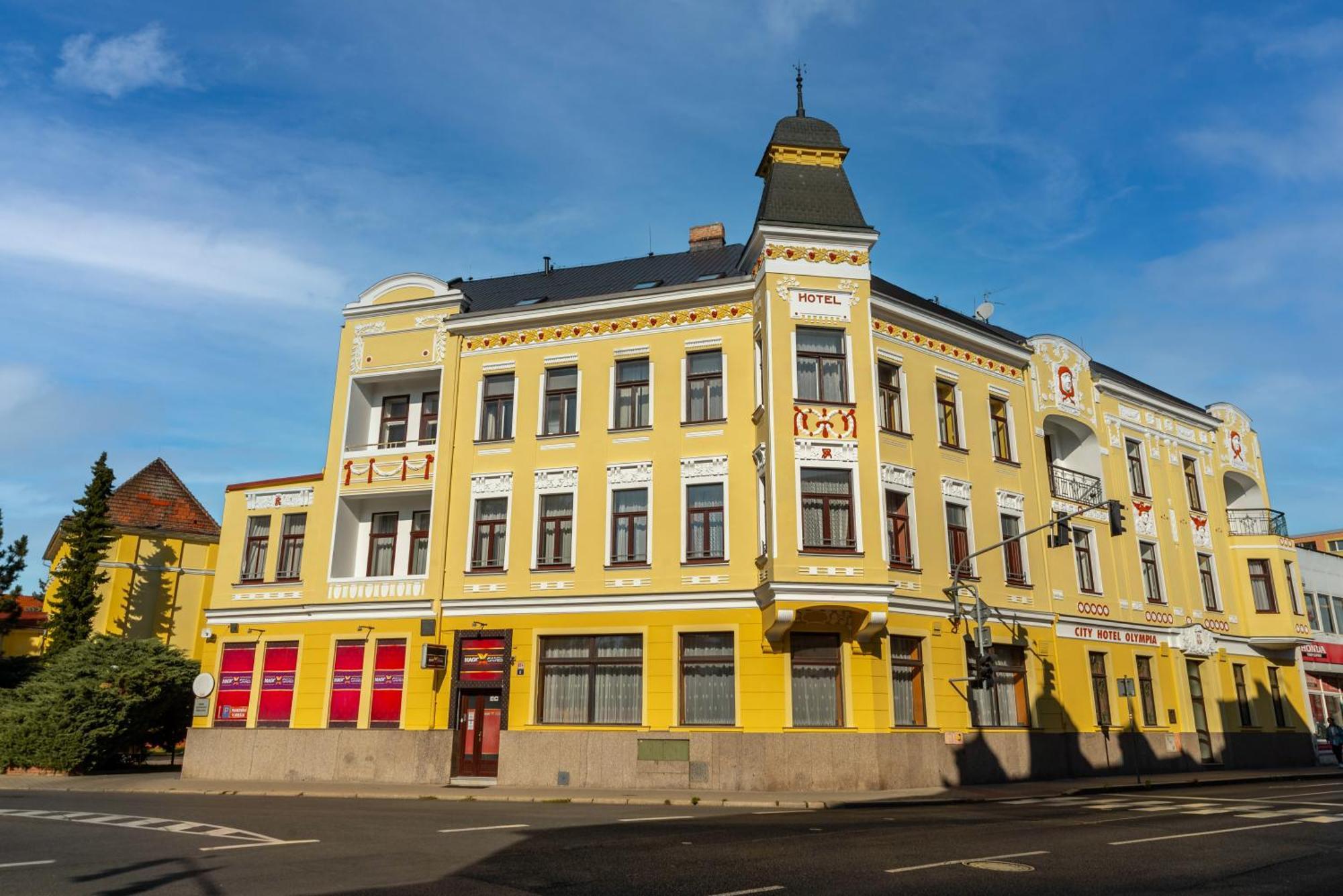 Hotel Olympia Česká Lípa Exteriör bild