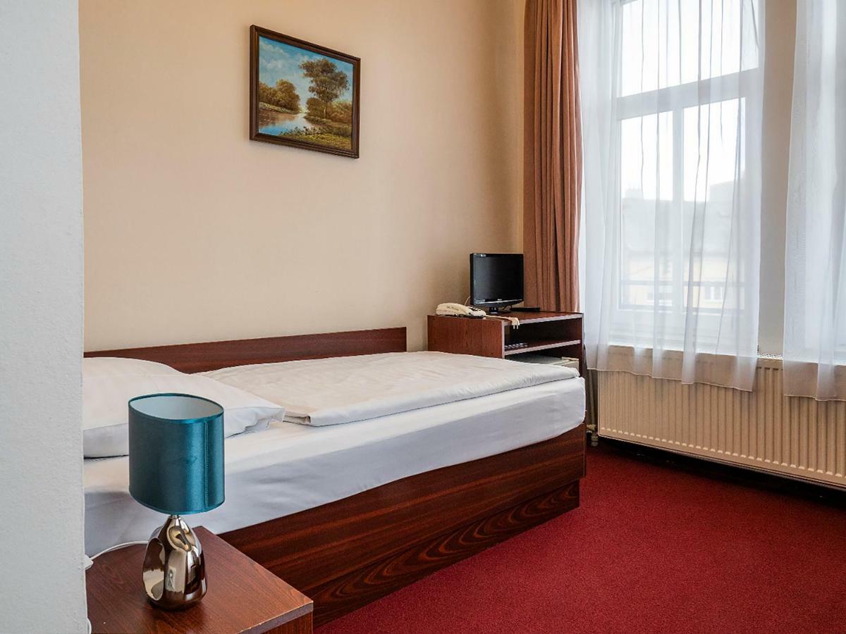 Hotel Olympia Česká Lípa Exteriör bild