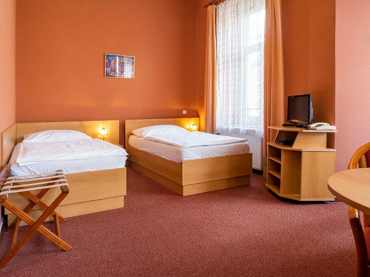 Hotel Olympia Česká Lípa Exteriör bild