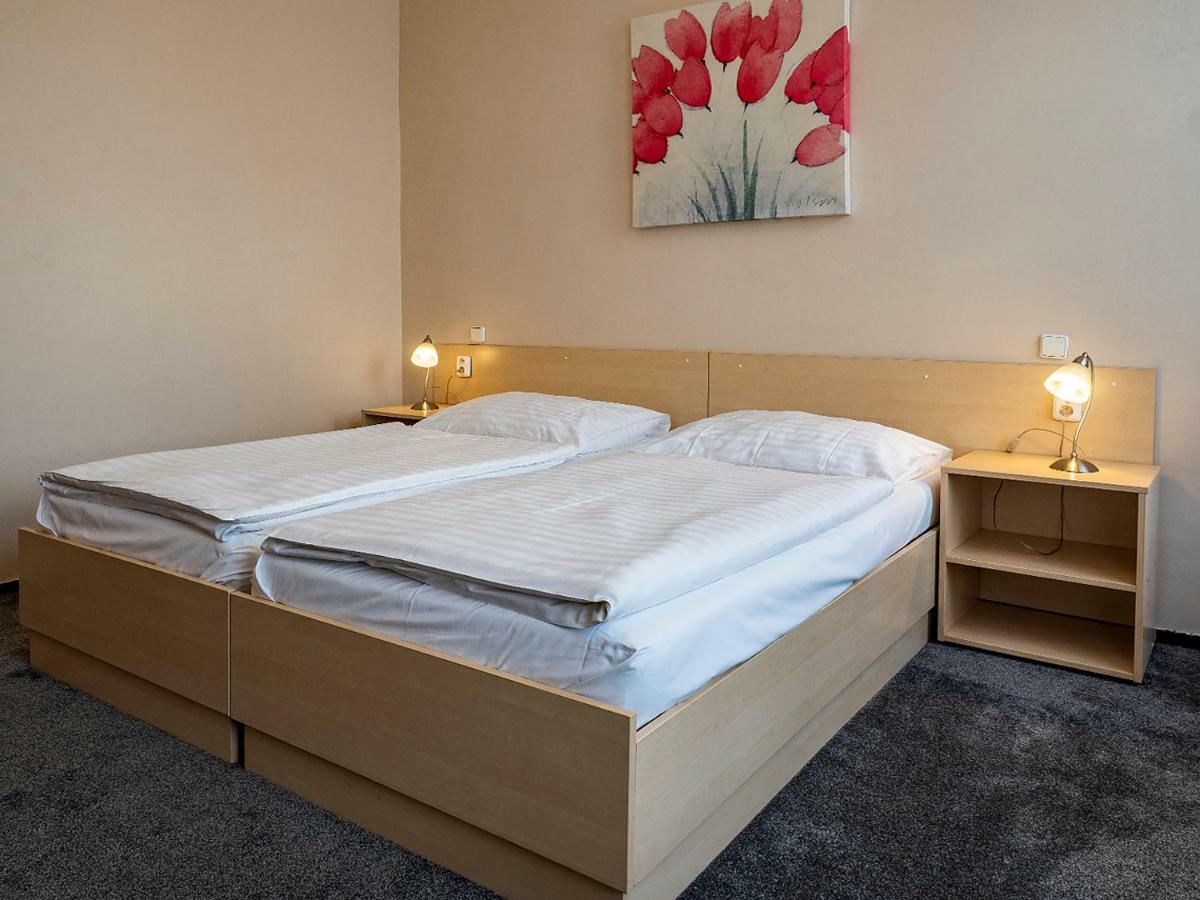 Hotel Olympia Česká Lípa Exteriör bild